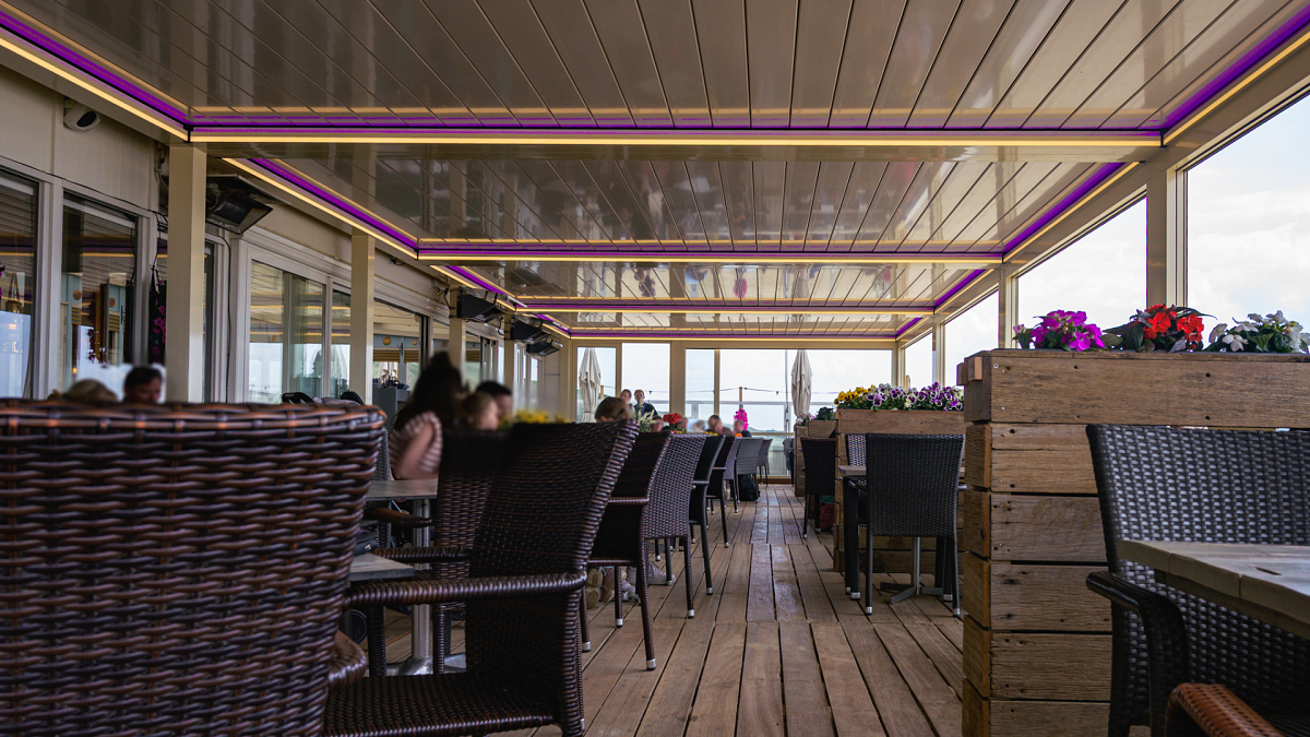 ledverlichting lamellen horecaterras Zeeuwse Riviera