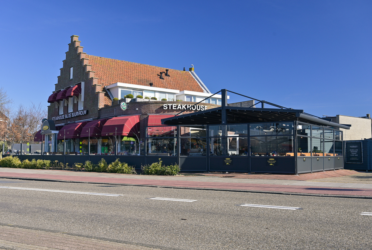 Restaurant Steakhouse Bij de Buurvrouw terrasoverkapping