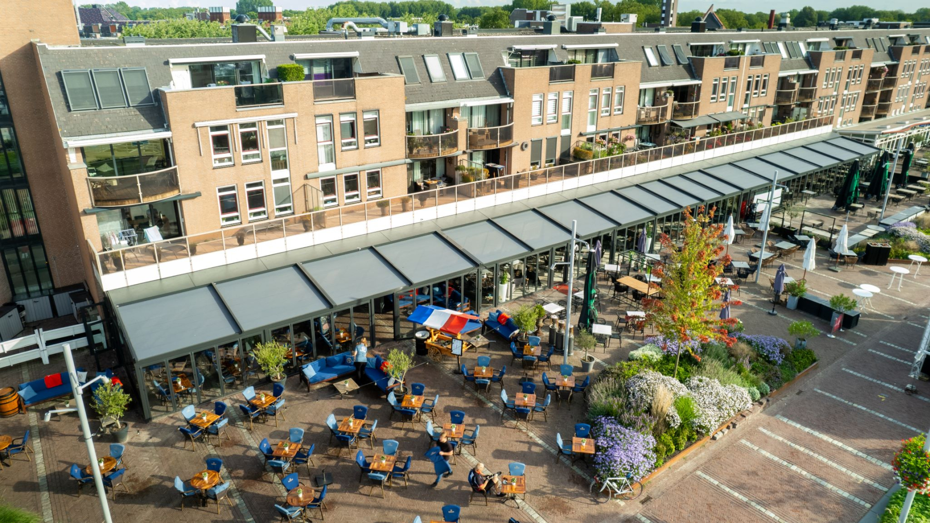 Grootste terrasoverkapping Benelux horecaproject Almere Haven