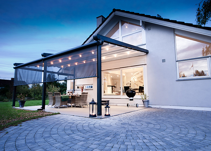 Vrijstaand hellend dak (Silver Plus) Antraciet + lichtdoorlatend doek + rabatwand + spiekozijn € ,-