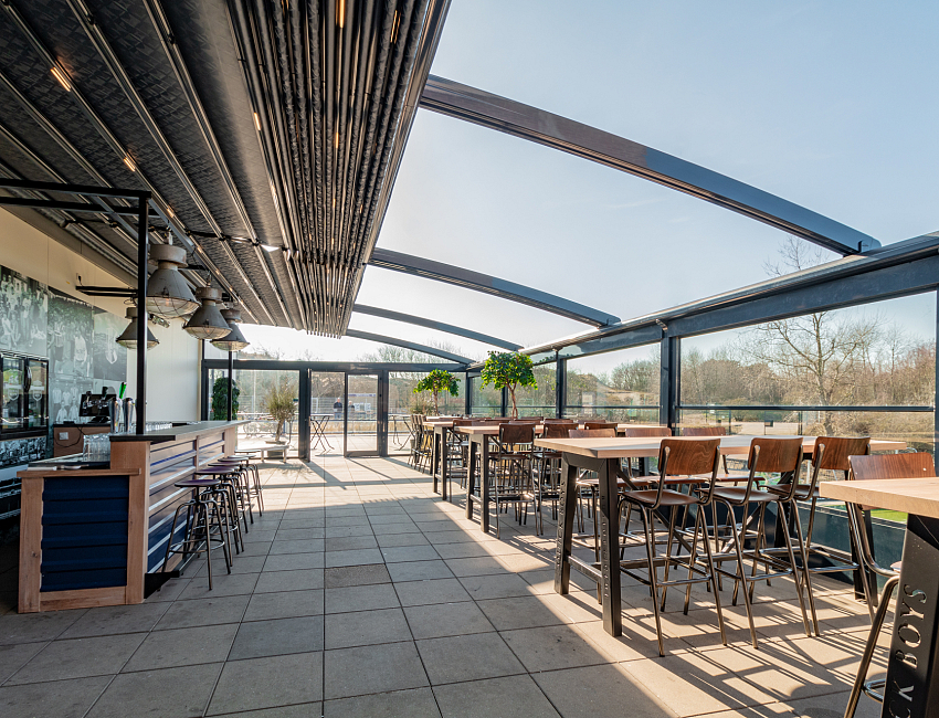 Gewelfd dak Horeca